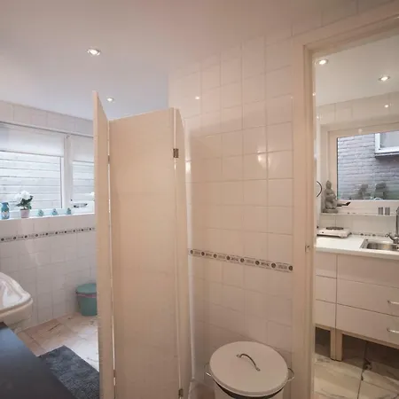 Zeven Aan Zee Daire *