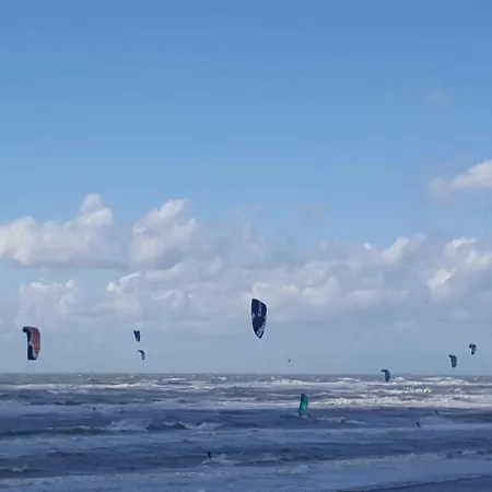 Zeven Aan Zee Zandvoort